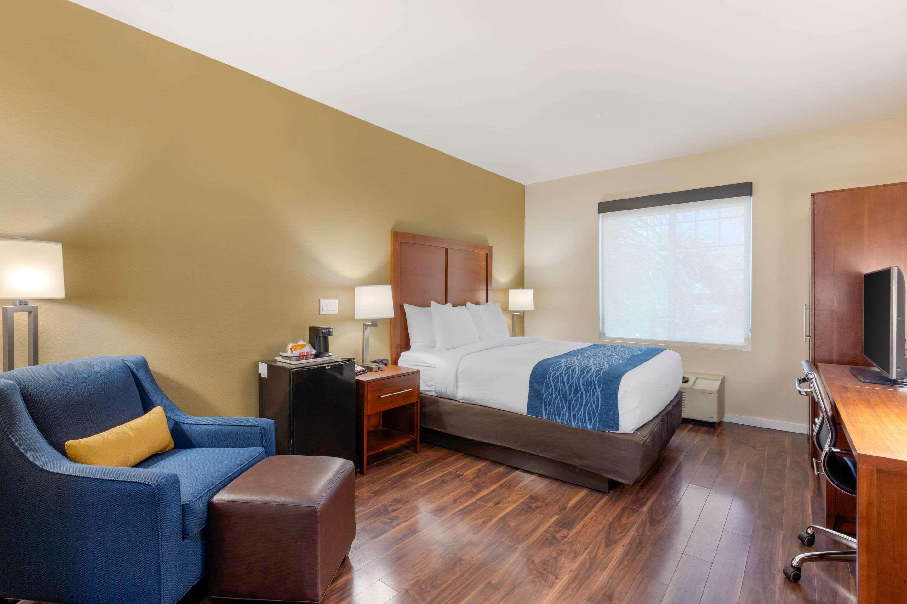Comfort Inn&Suites Near Ontario Airport Exterior foto
